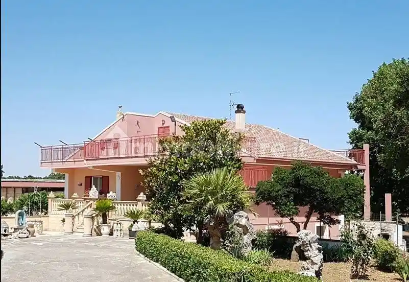 Casa indipendente in vendita a Cassano delle Murge