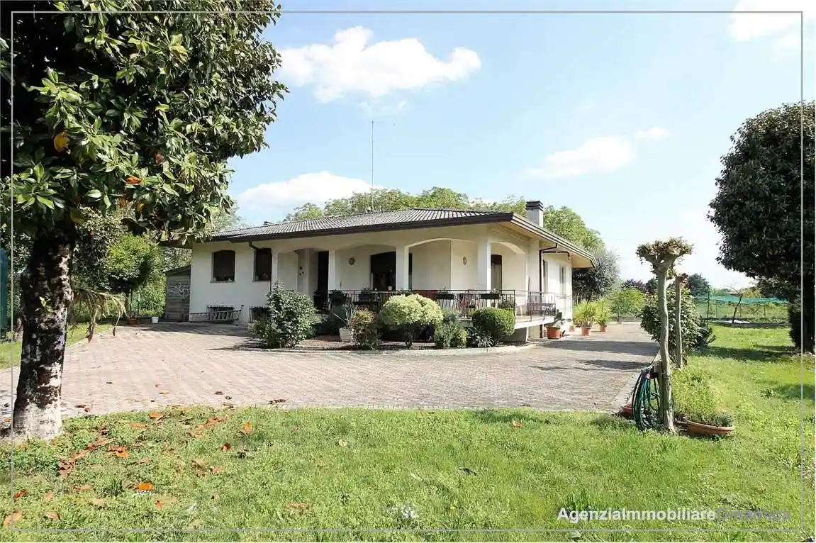 Casa indipendente in vendita a Godega di Sant'Urbano