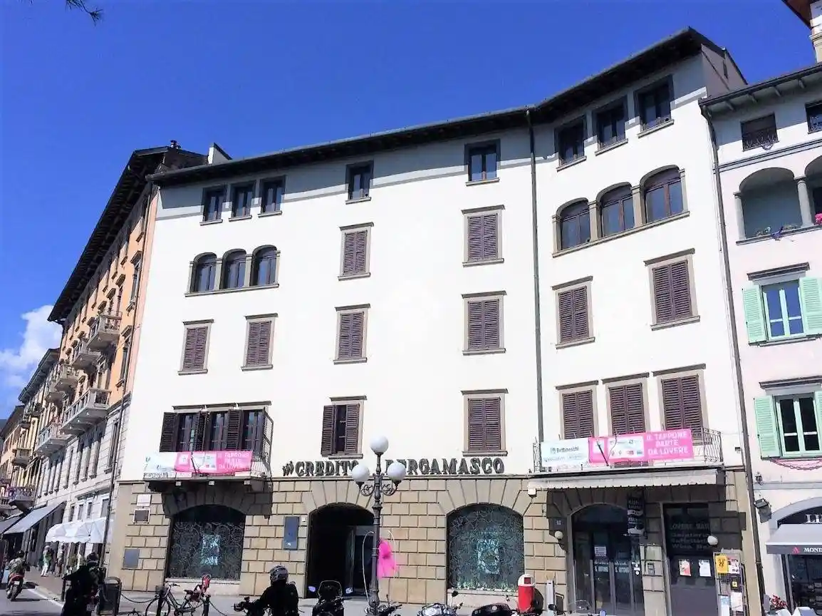 Palazzo - Edificio in vendita a Lovere