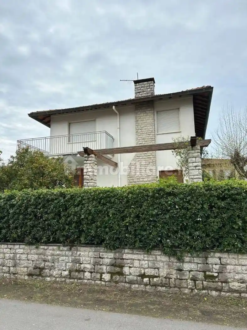 Villa in vendita a Forte dei Marmi