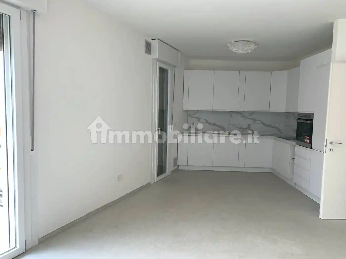 Trilocale ottimo stato, secondo piano, Saviabona, Vicenza - foto 2