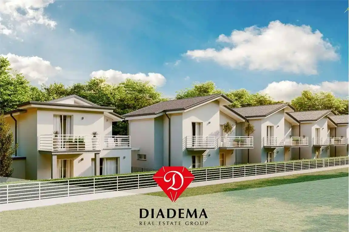 Villa in vendita a Oggiona con Santo Stefano