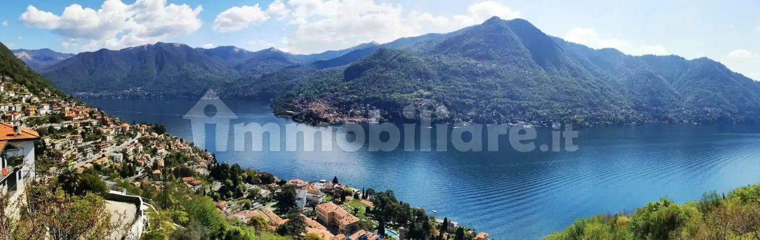 Villa in vendita a Moltrasio