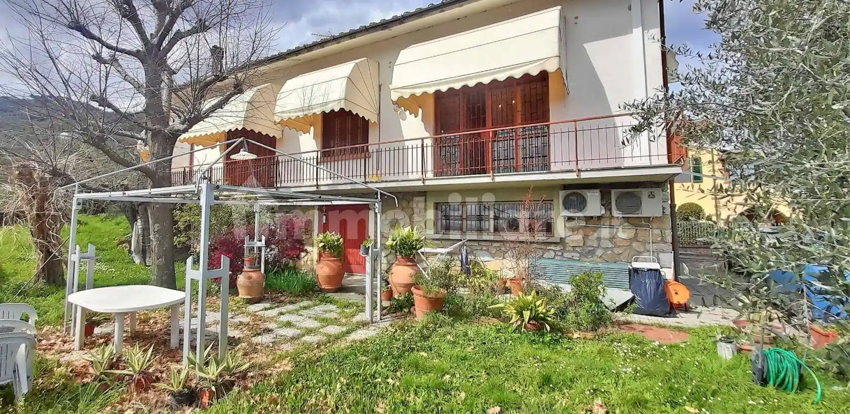 Villa in vendita a Montecatini-Terme