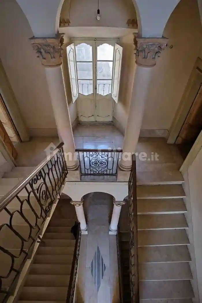 Palazzo - Edificio - foto 2