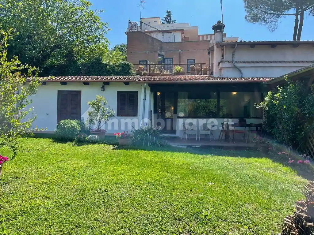 Appartamento in affitto a Trevignano Romano