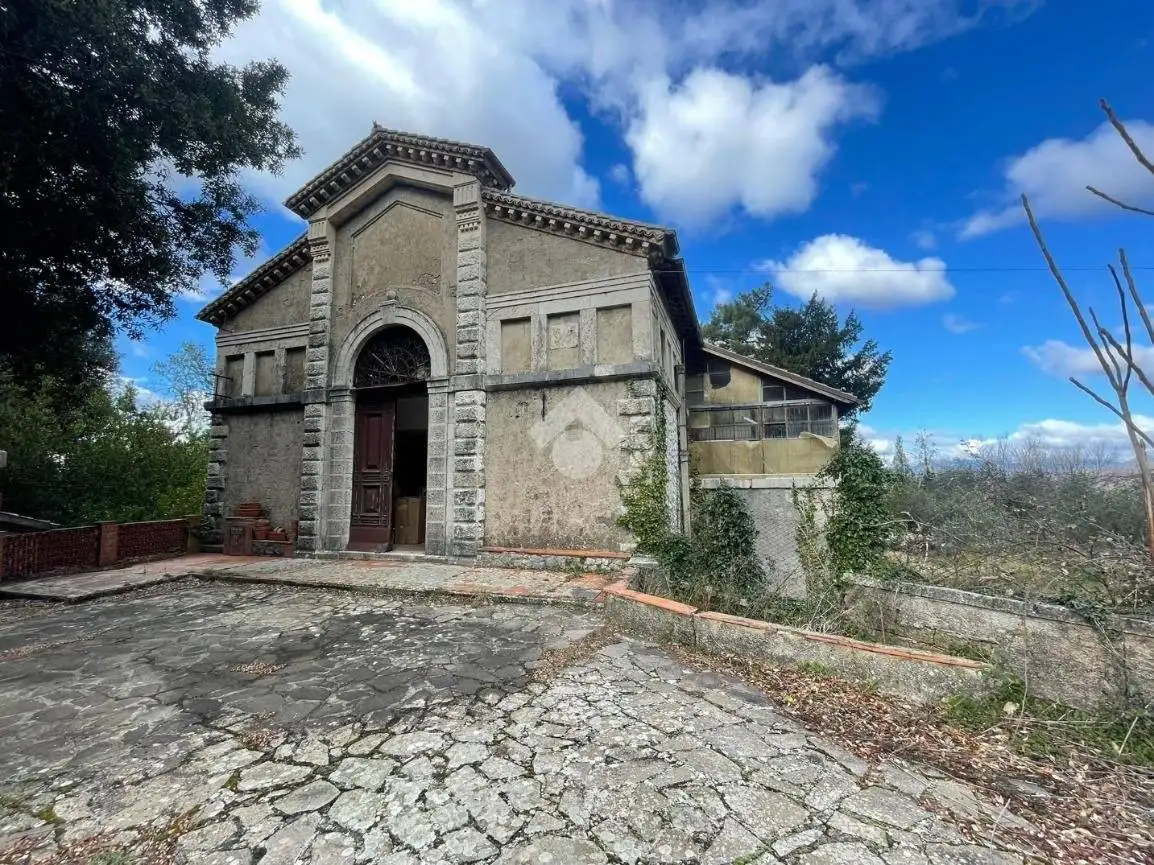 Villa in vendita a Cervara di Roma