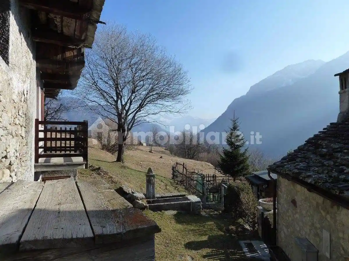 Rustico - Casale in vendita a Varzo