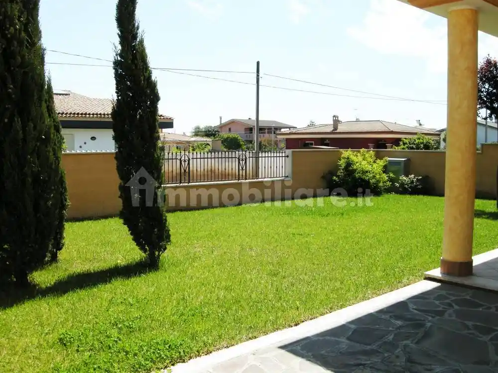 Villa in vendita a Anzio