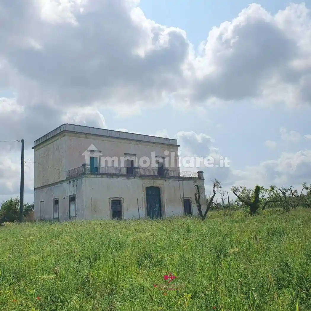 Rustico - Casale in vendita a Cutrofiano