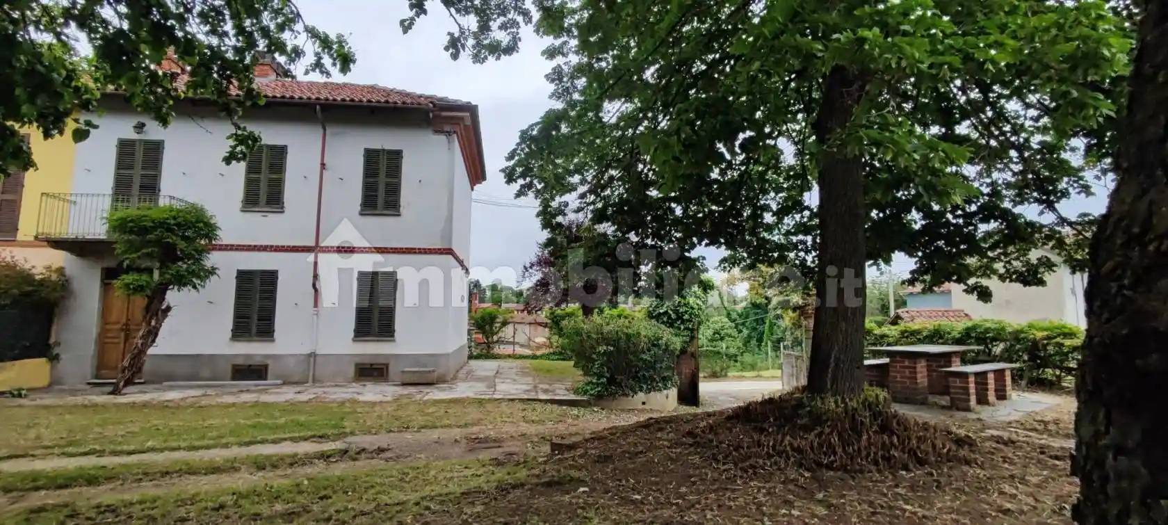 Rustico - Casale in vendita a Asti
