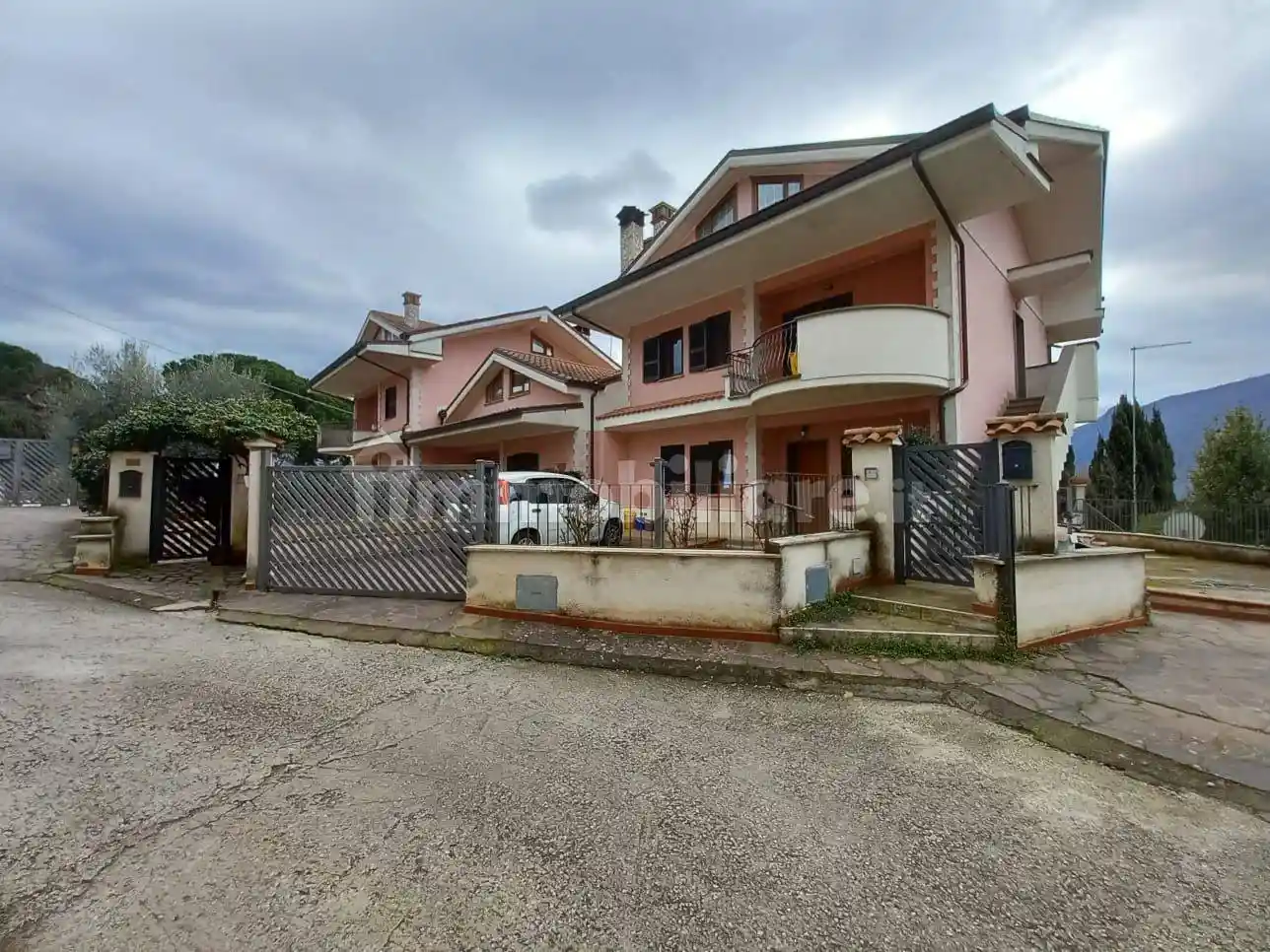 Villetta a schiera in vendita a Ciciliano