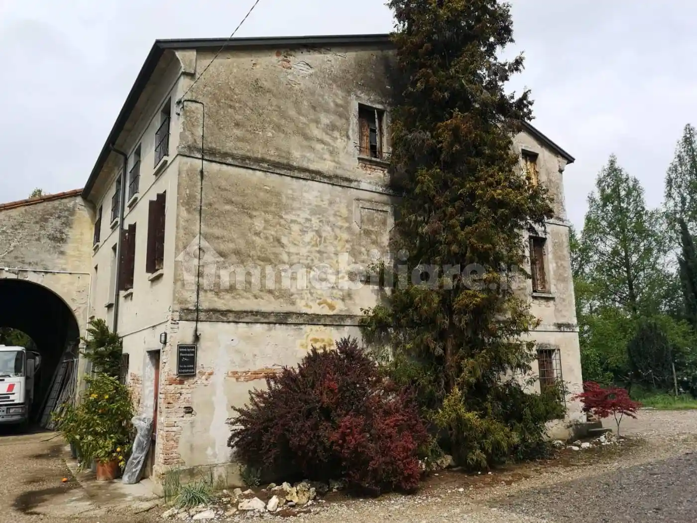 Villa in vendita a San Benedetto Po