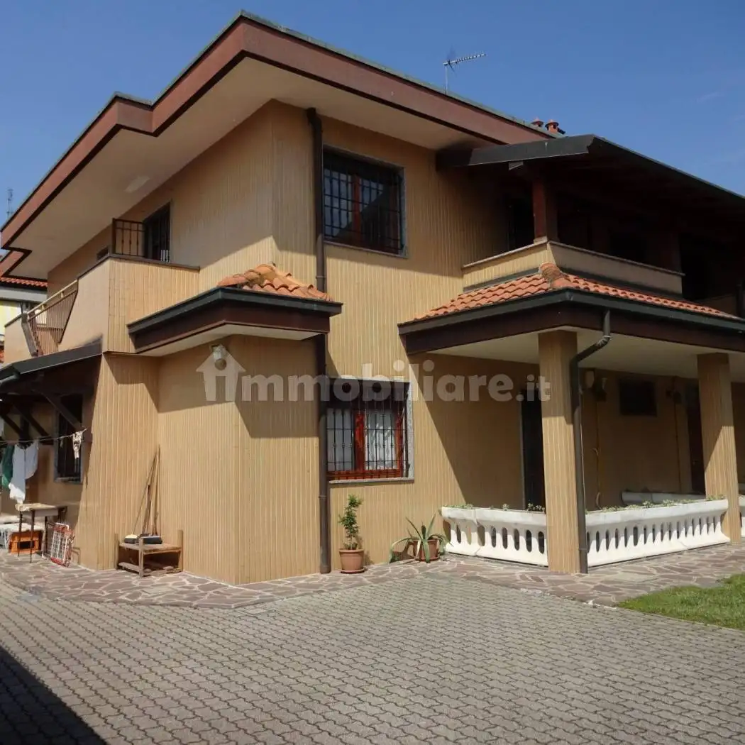 Appartamento in affitto a Bubbiano