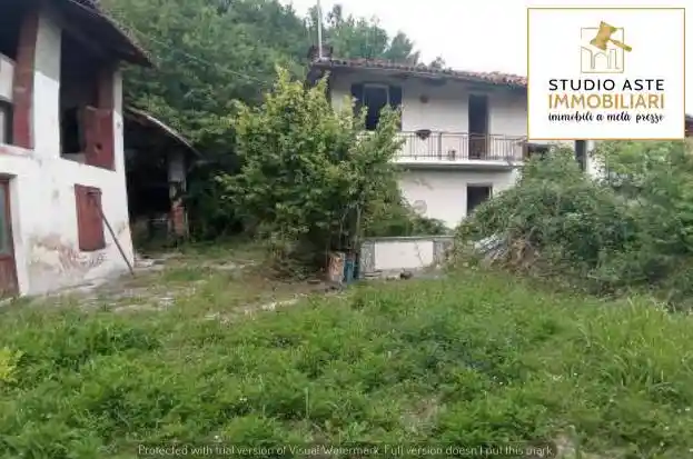 Palazzo - Stabile in vendita a Verrua Savoia