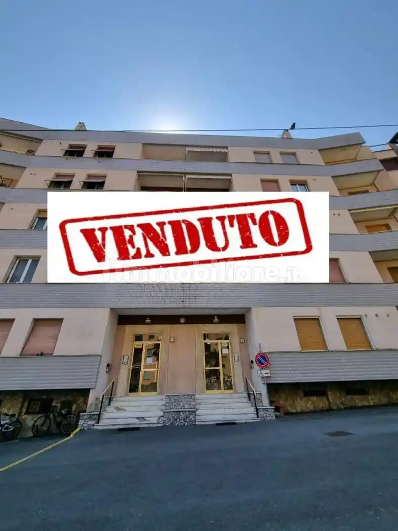 Appartamento in vendita a Noli