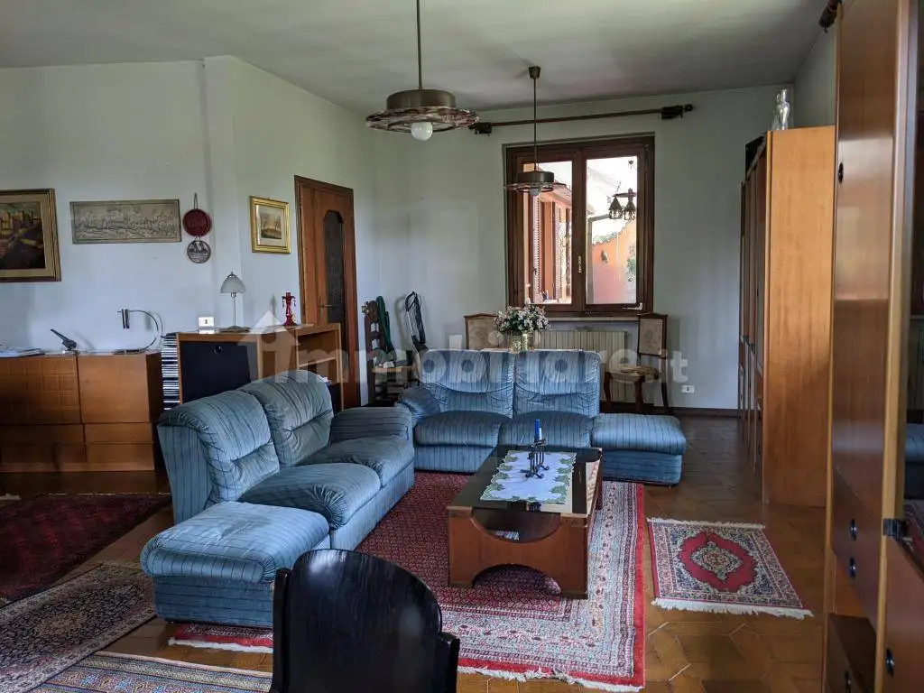 Villa unifamiliare via Roma, Cadrezzate con Osmate - foto 3