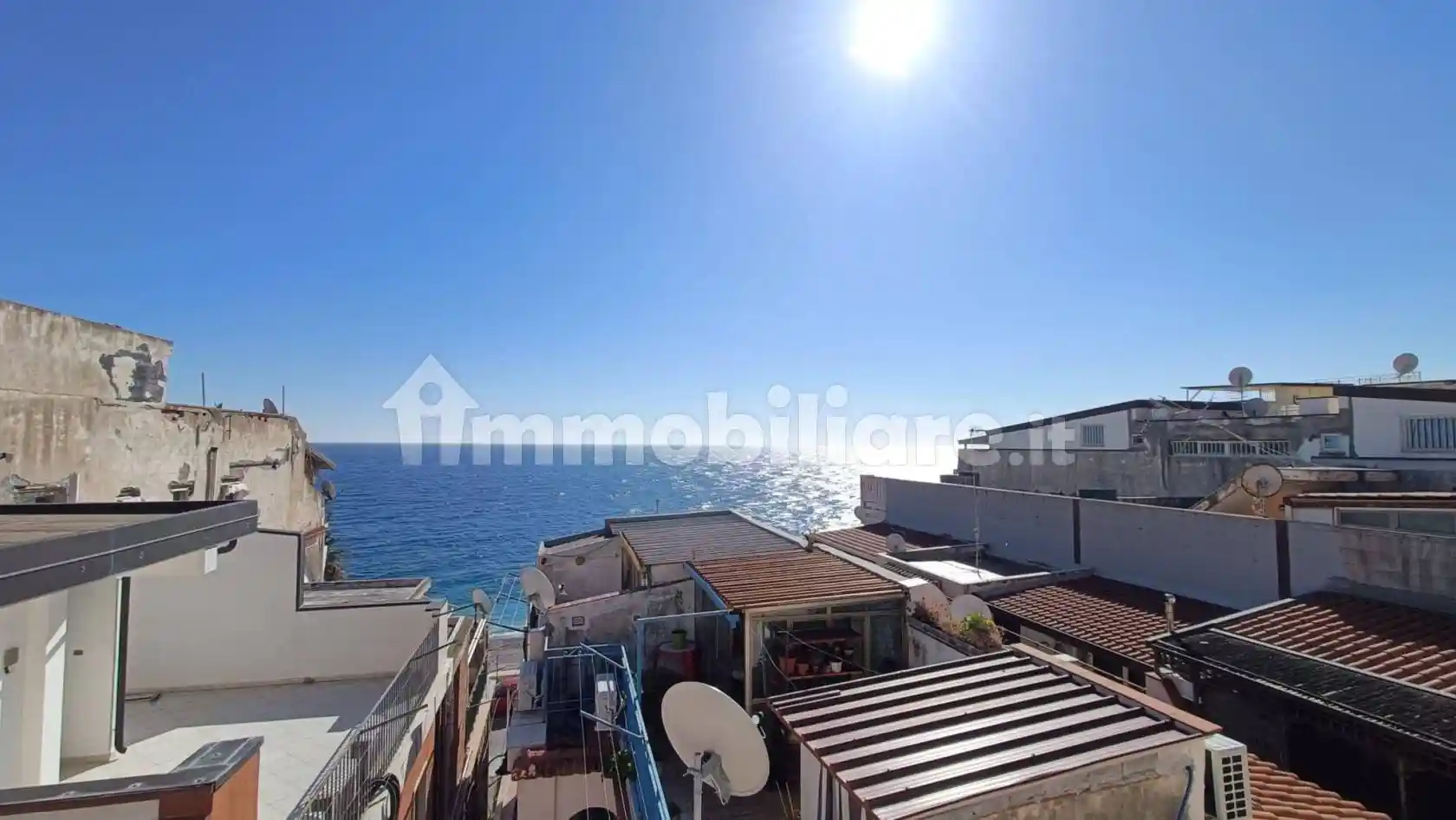 Palazzo - Edificio in vendita a Messina