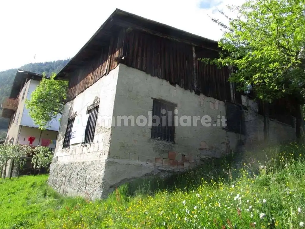 Rustico - Casale in vendita a Commezzadura