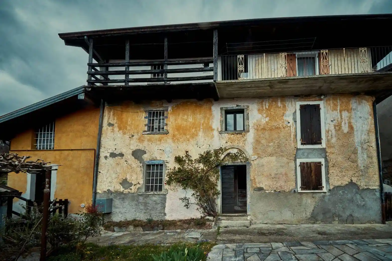 Rustico - Casale in vendita a Aurano