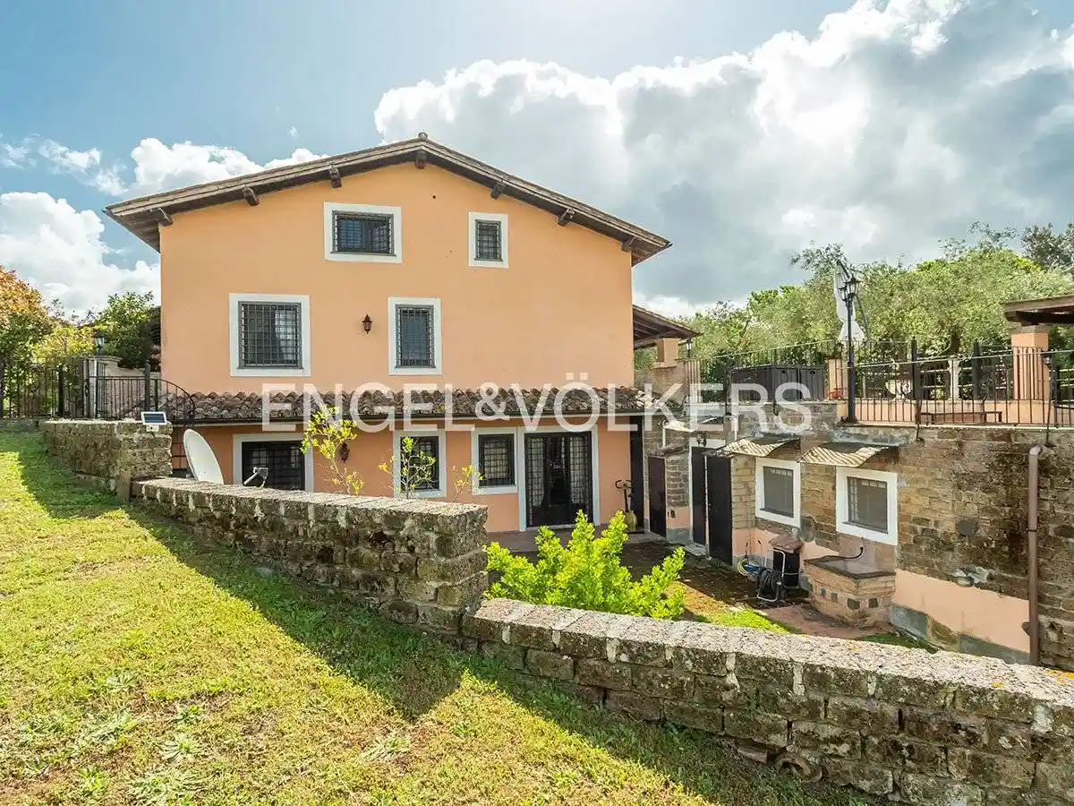 Villa in vendita a Trevignano Romano