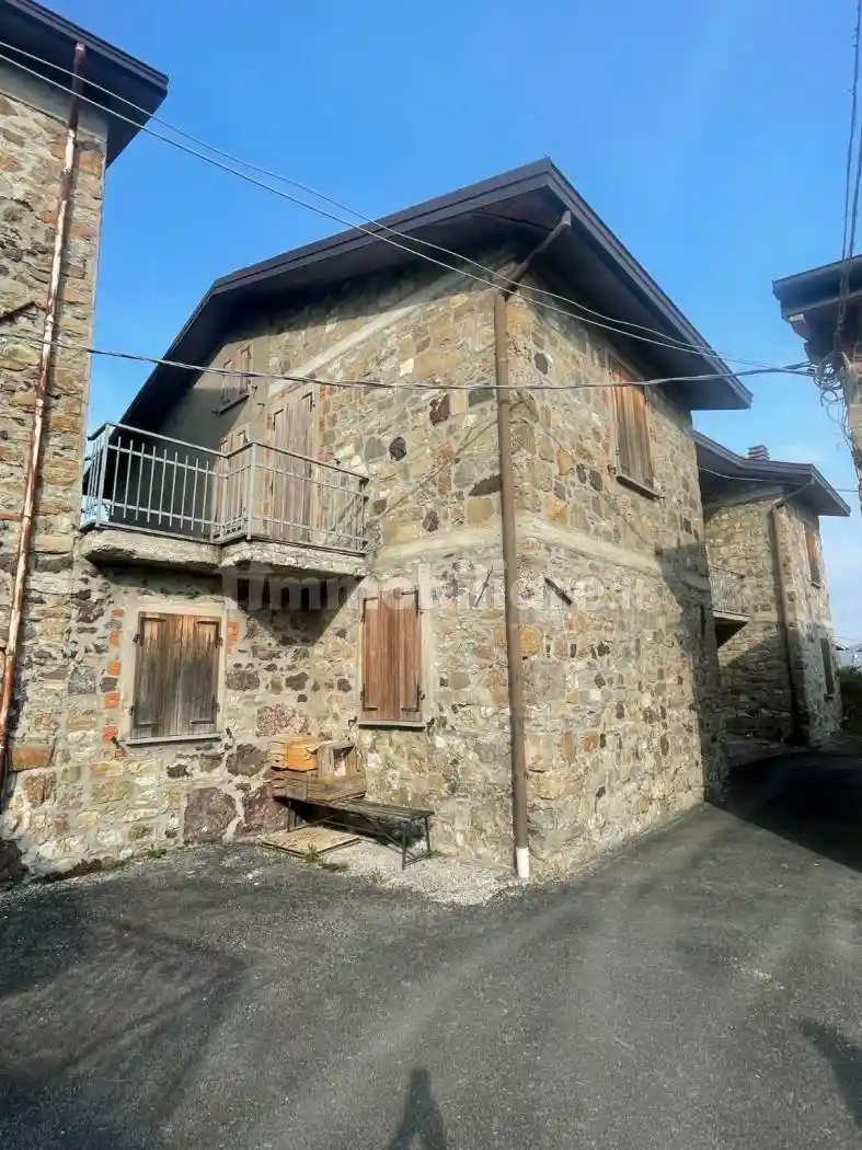 Rustico - Casale in vendita a Villa Minozzo