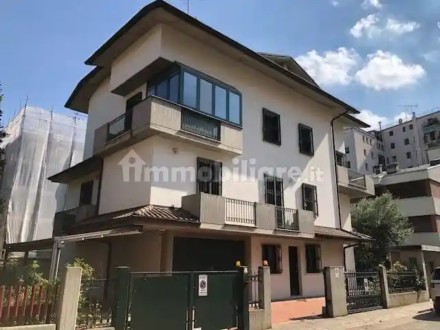 Villa in vendita a Modena