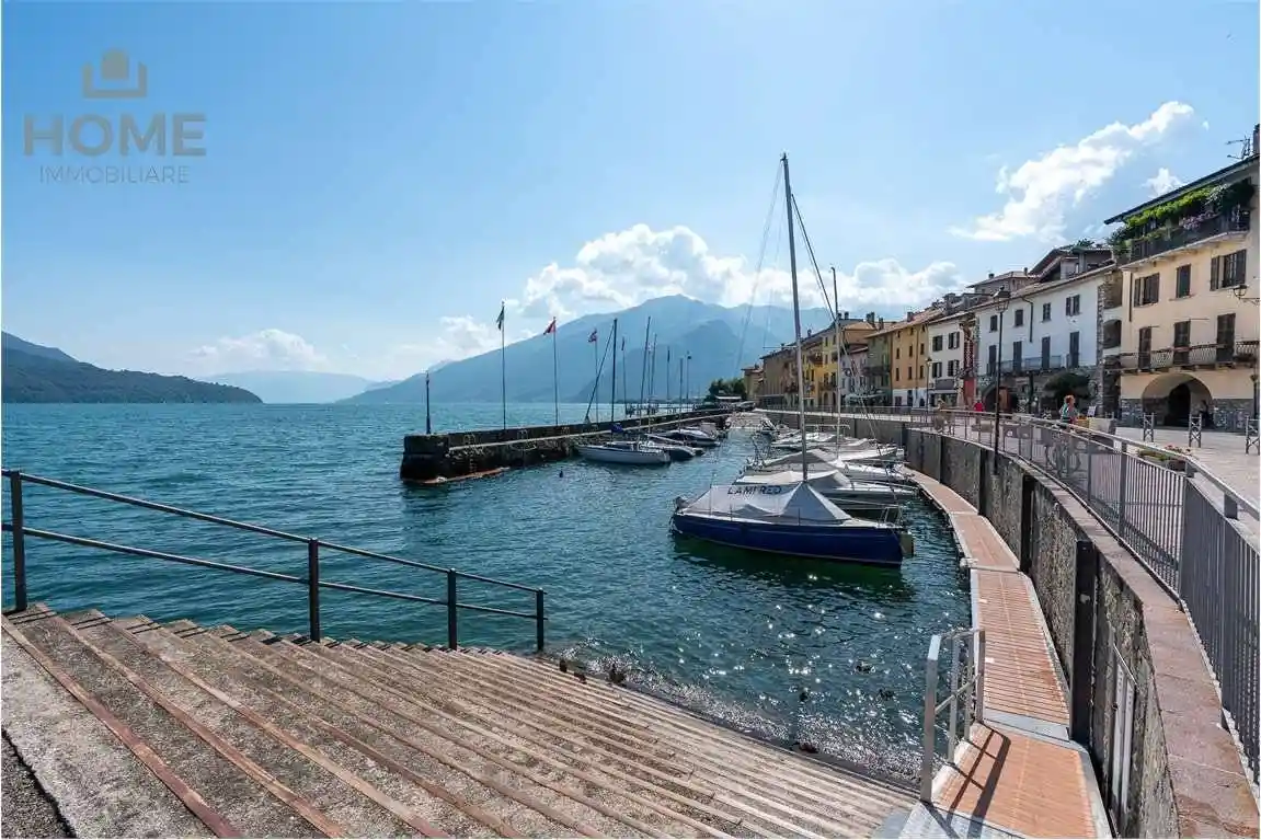 Appartamento in vendita a Domaso