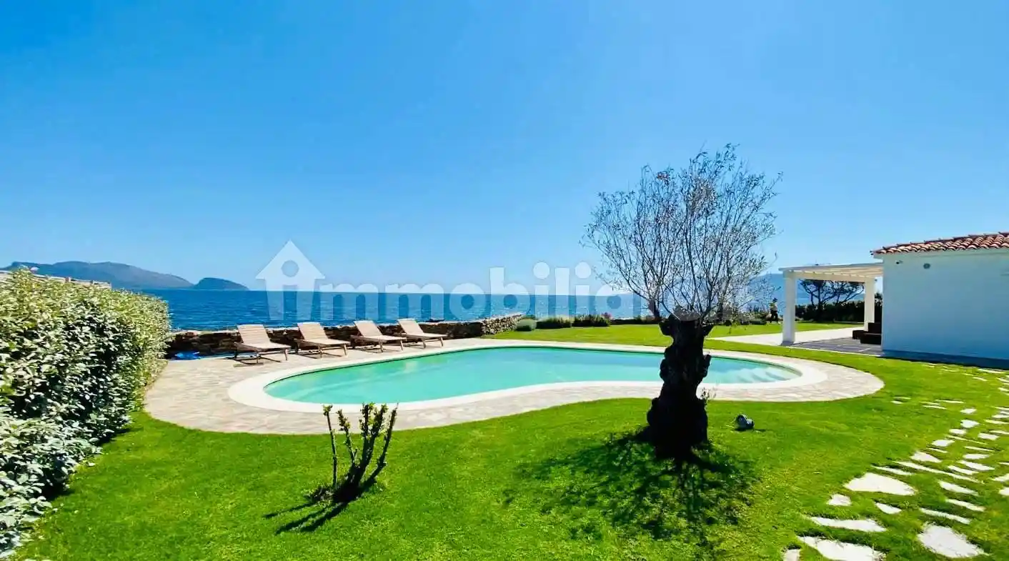 Villa in affitto a Olbia