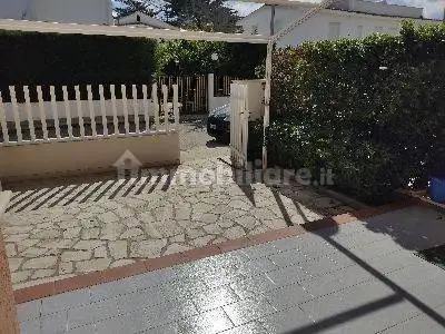 Appartamento in affitto a Maruggio