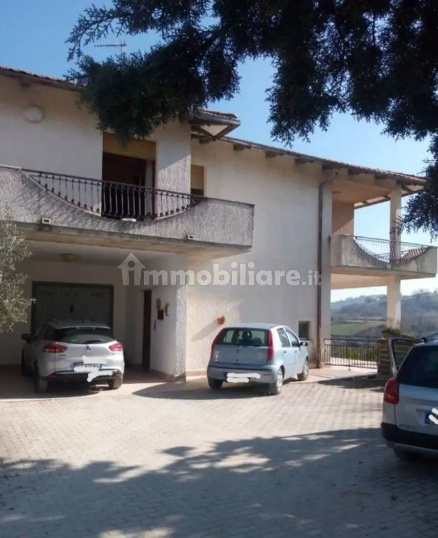 Villa in vendita a Atri