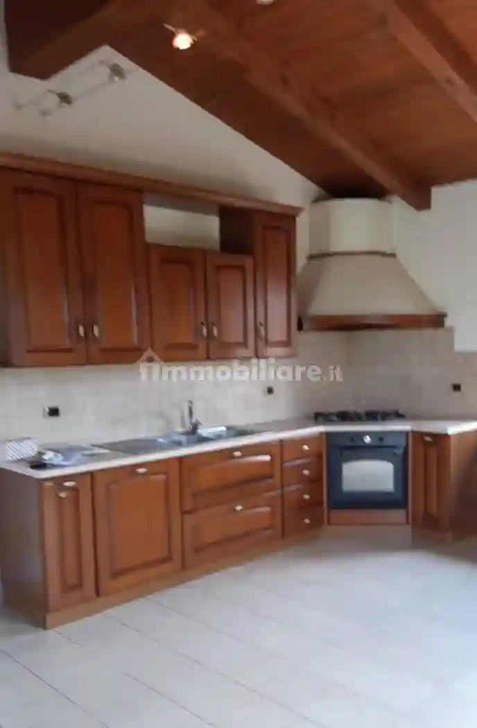 Appartamento Strada Provinciale Baciuccaro 13, Belforte all'Isauro - foto 4