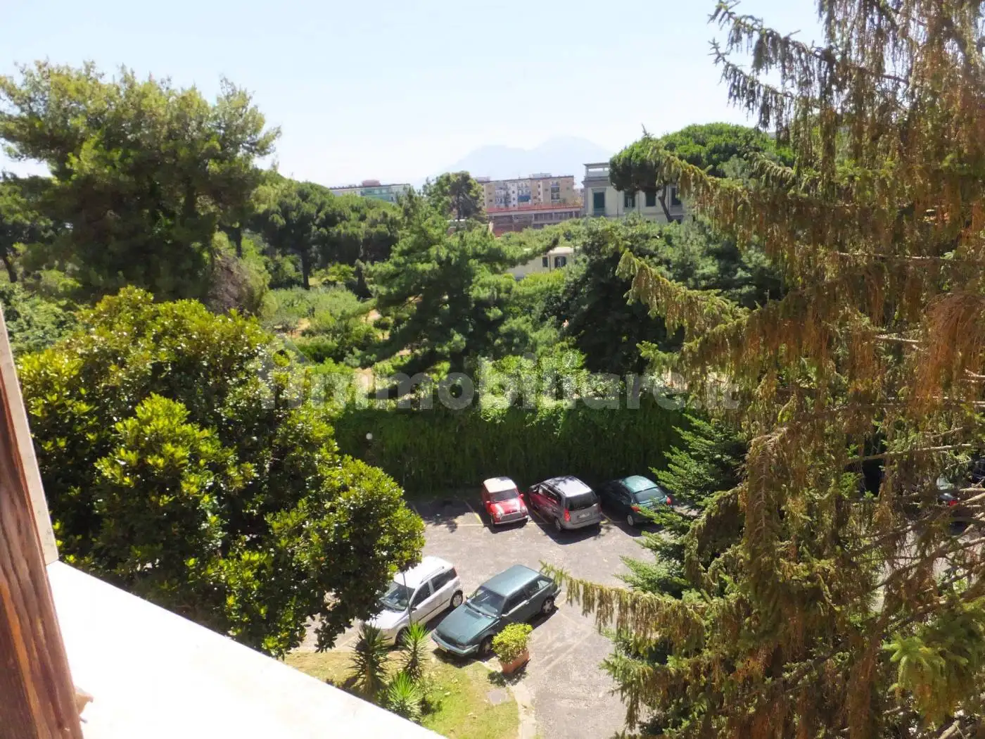 Appartamento in vendita a Napoli