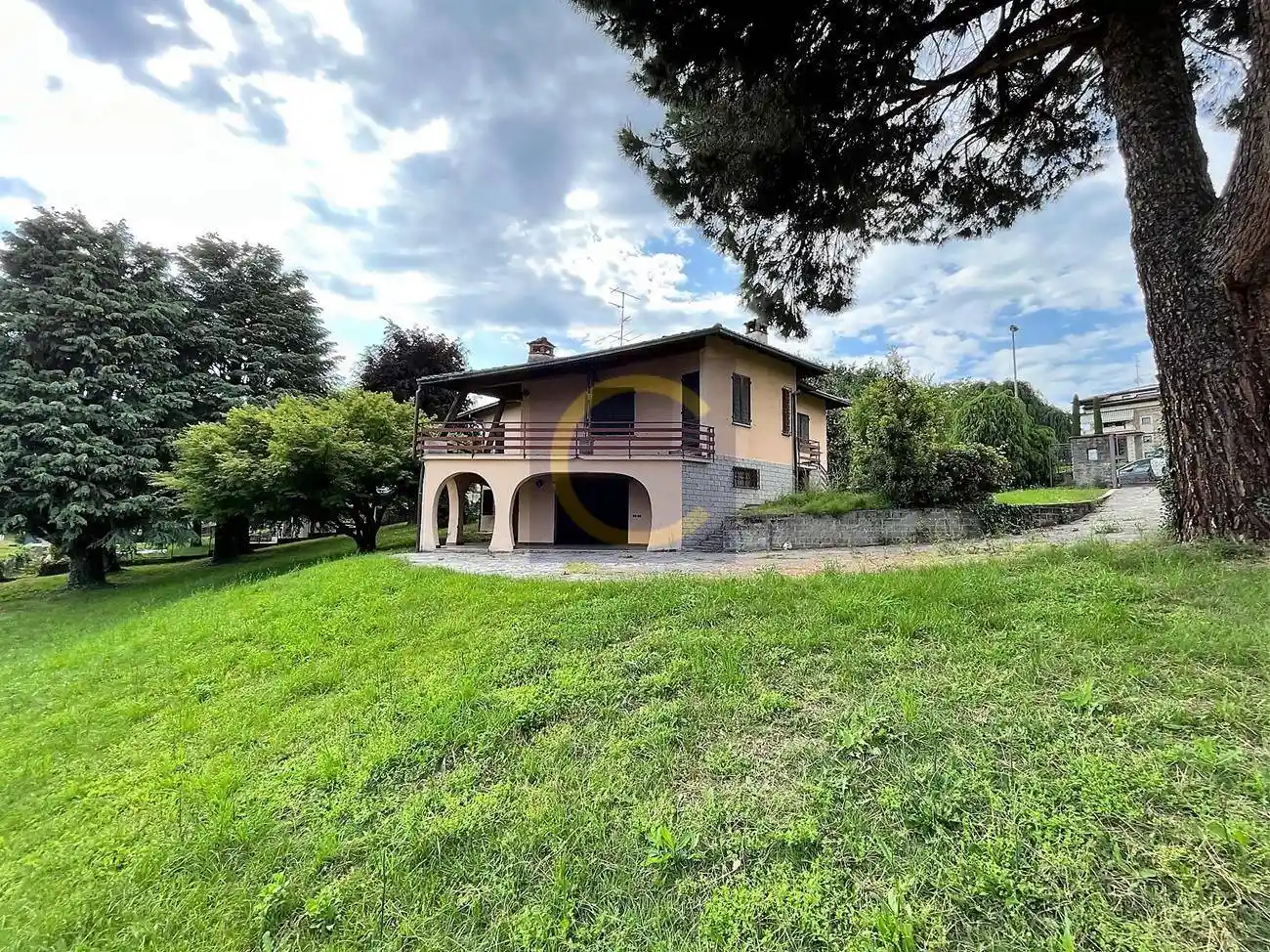 Villa in vendita a Lurate Caccivio