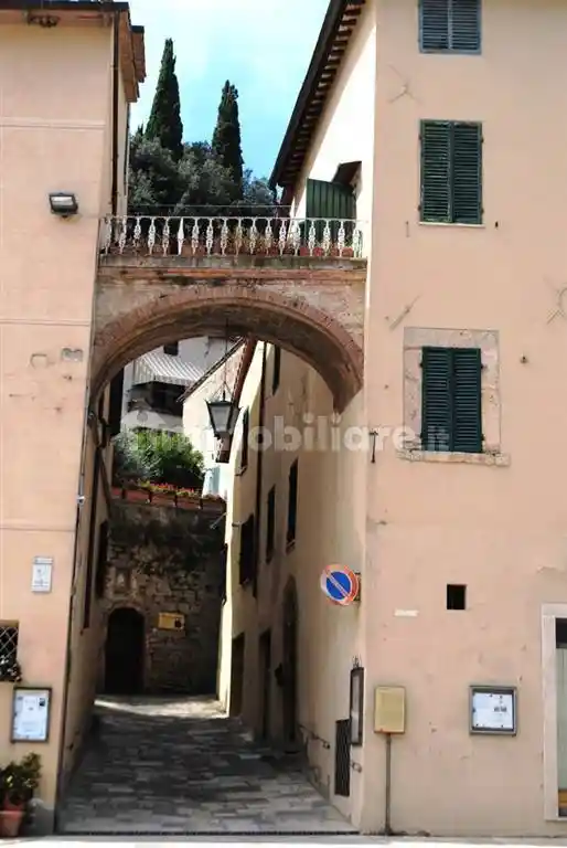 Appartamento in vendita a Cetona