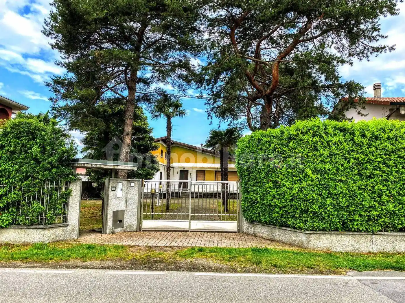 Villa in vendita a Magnago