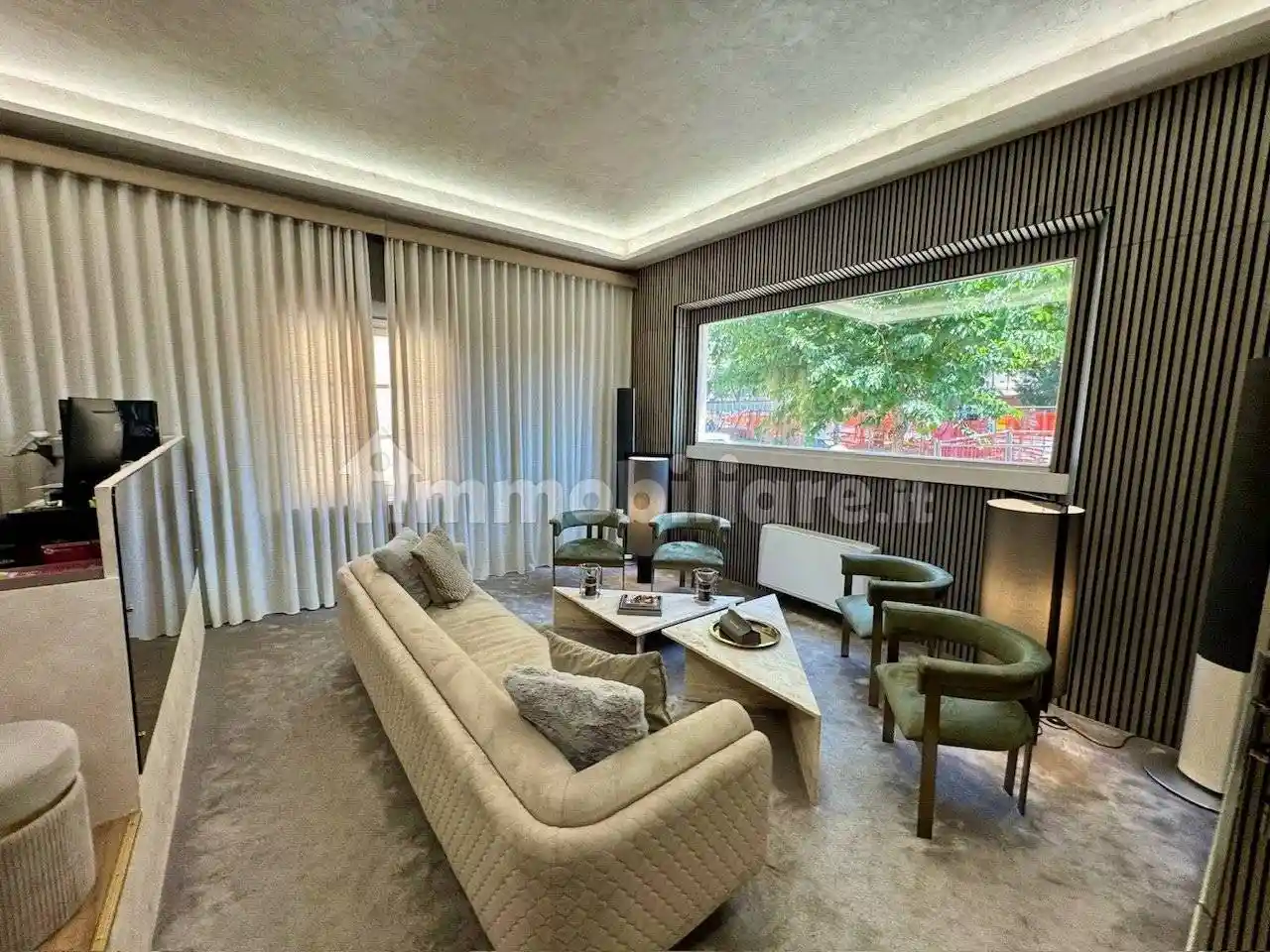 Palazzo - Edificio in vendita a Firenze