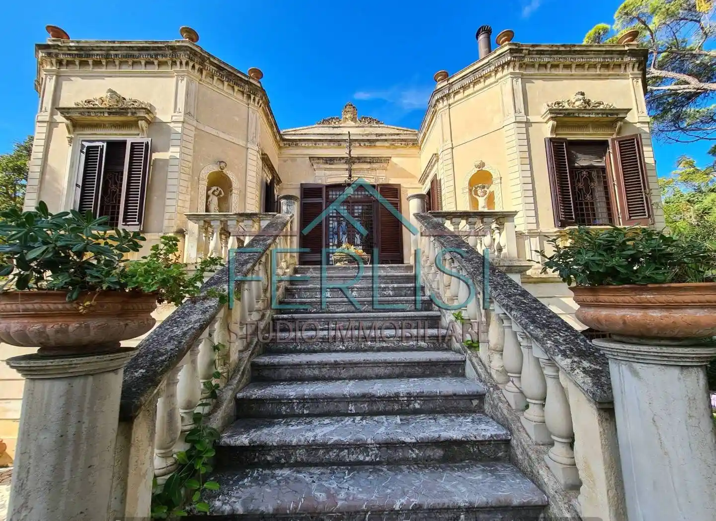 Villa in vendita a Messina