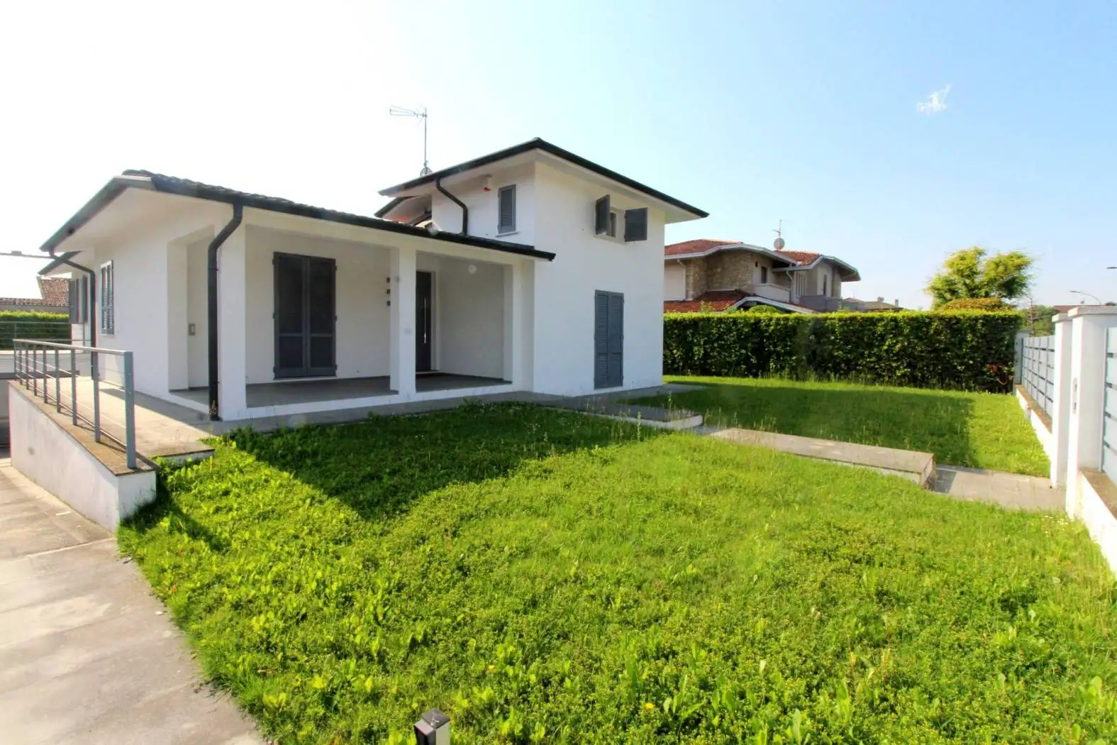 Villa in vendita a San Zeno Naviglio