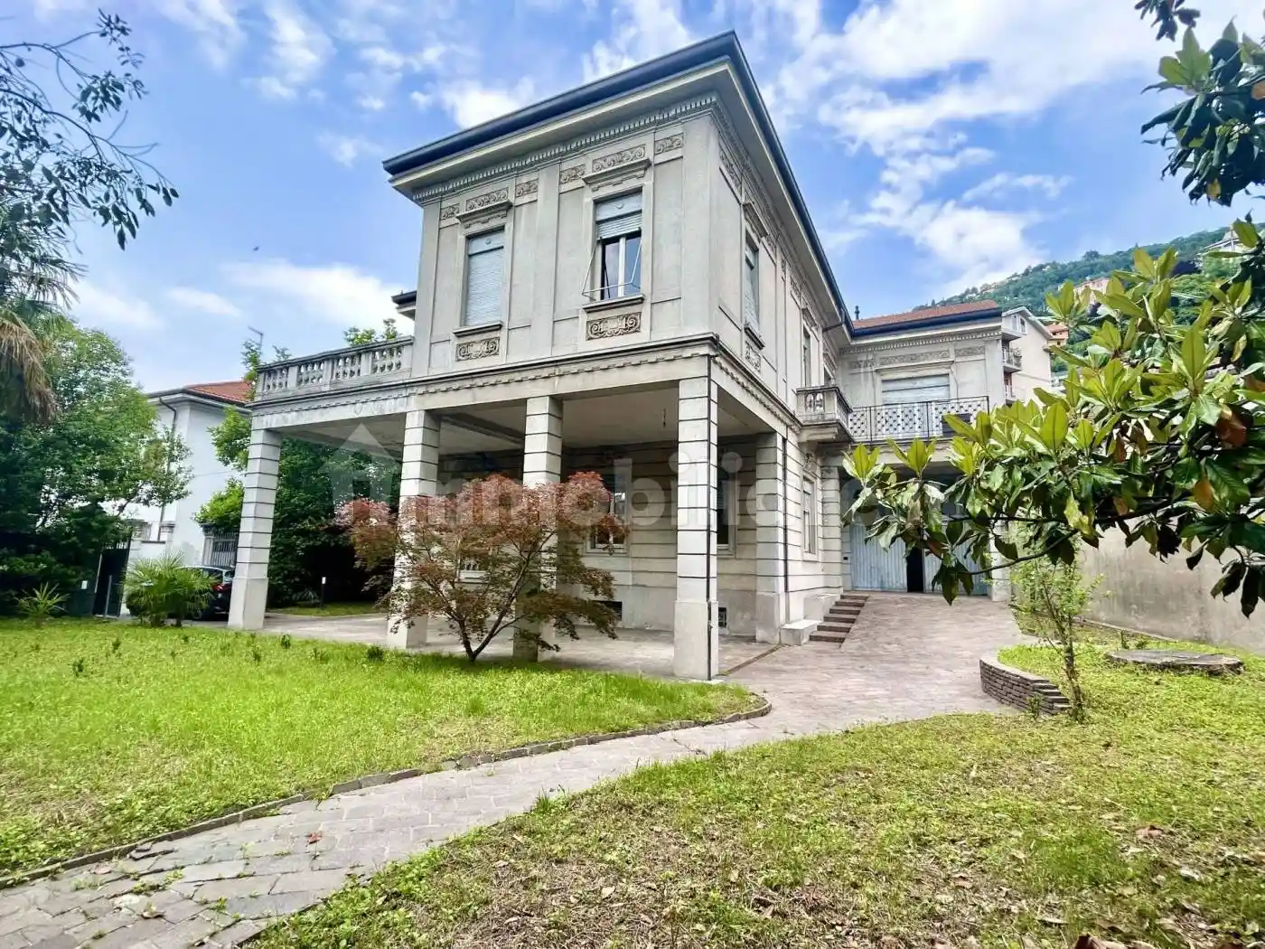 Villa in vendita a Como