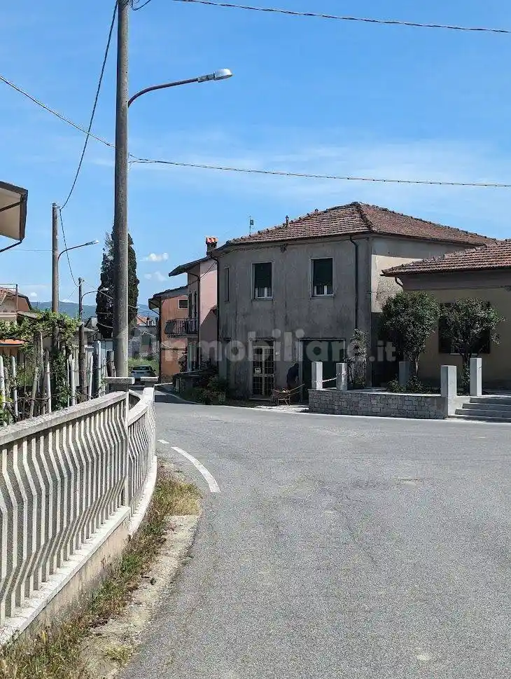 Villa in vendita a Villafranca in Lunigiana