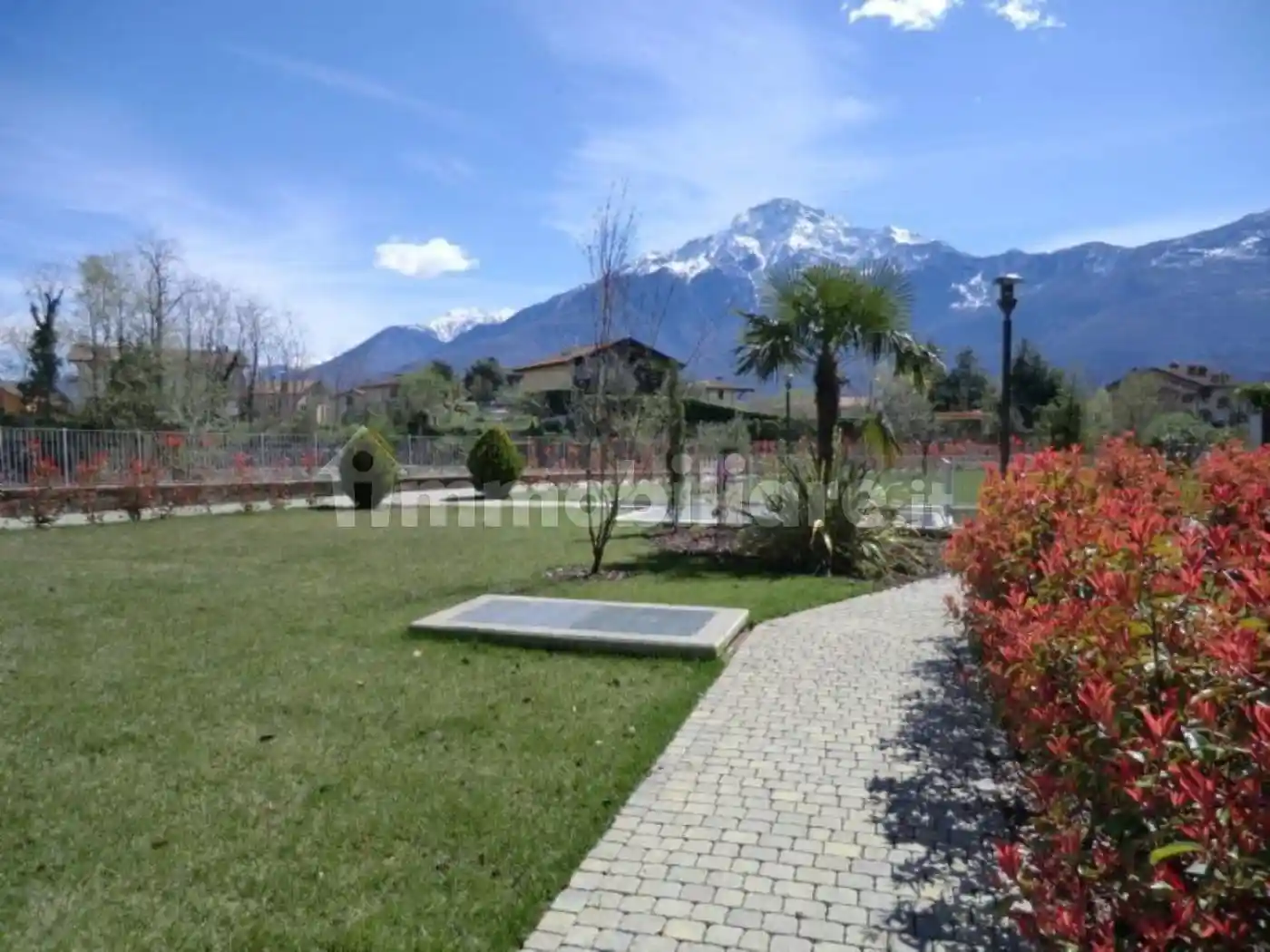 Appartamento in affitto a Domaso