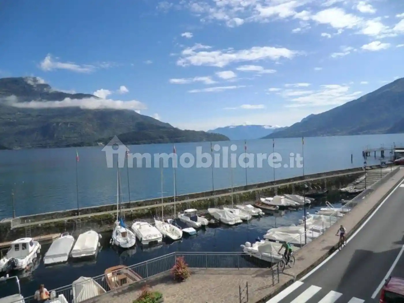 Appartamento in affitto a Domaso