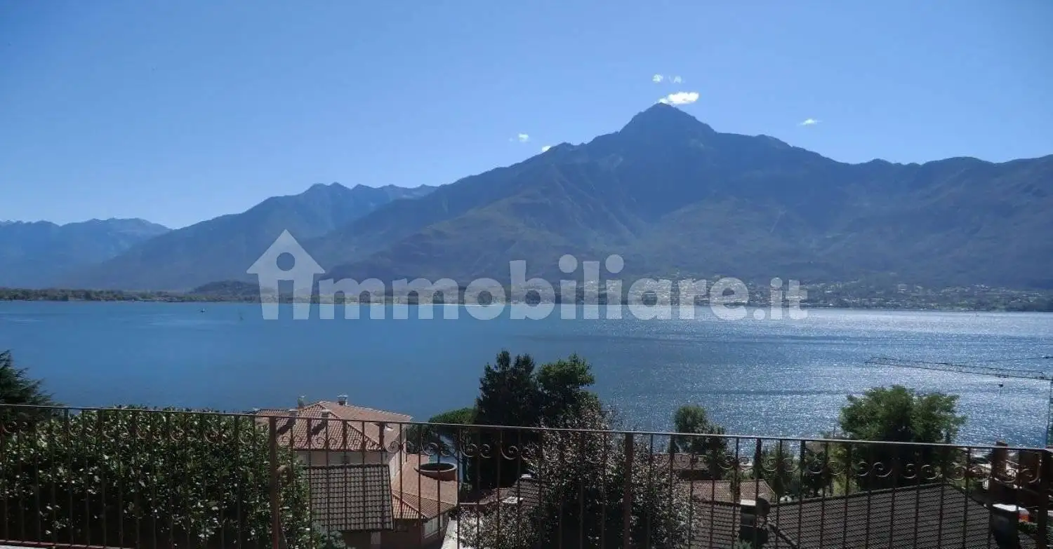 Appartamento in affitto a Gera Lario