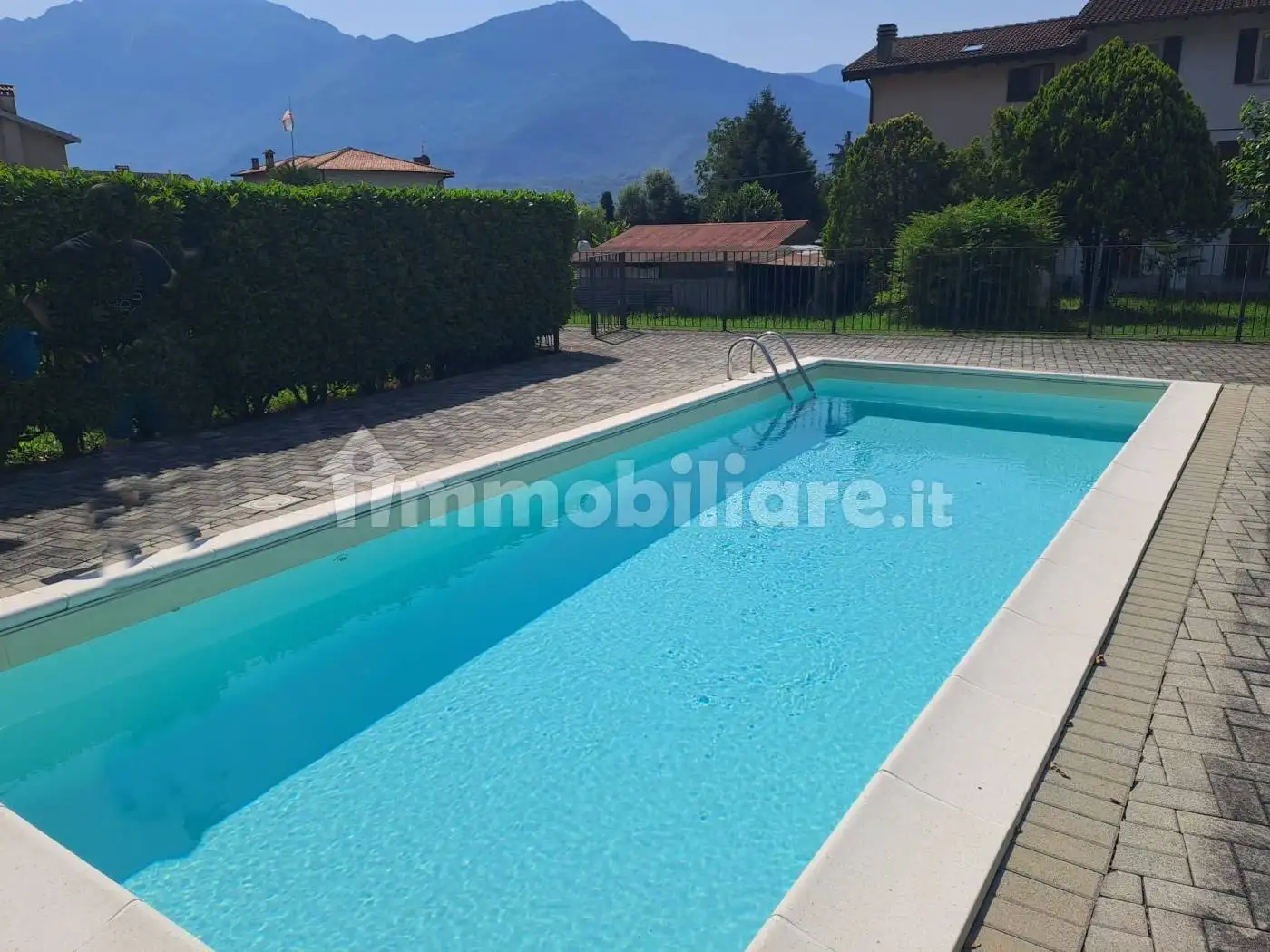 Appartamento in affitto a Gravedona ed Uniti