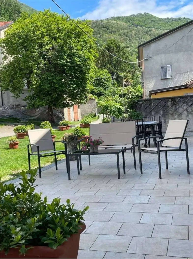 Appartamento in affitto a Gera Lario