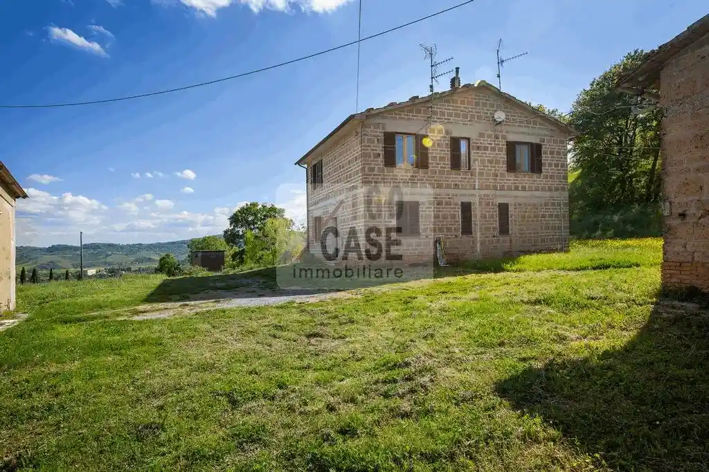 Rustico - Casale in vendita a Piancastagnaio