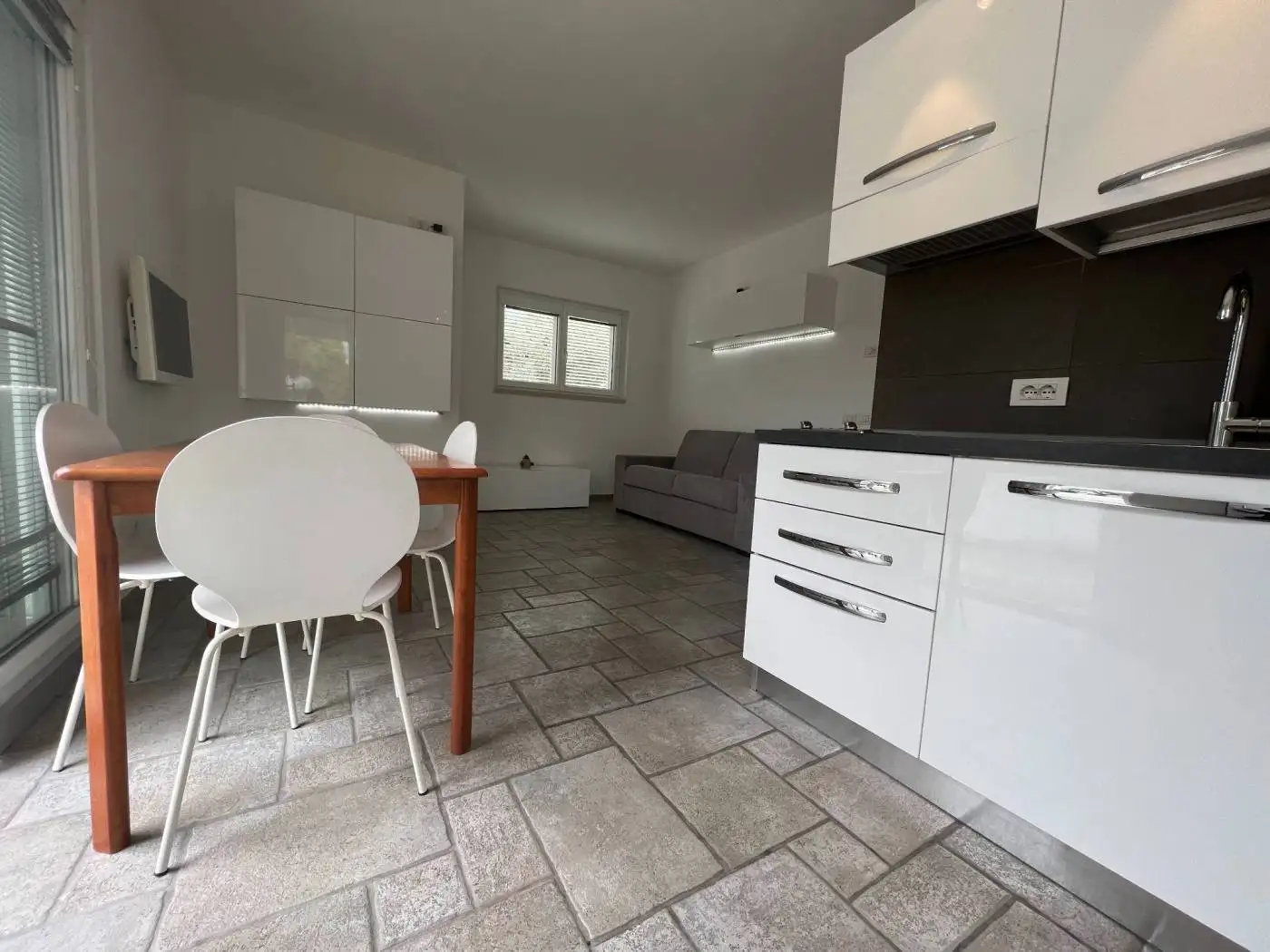 Monolocale buono stato, piano terra, Centro, Bardolino - foto 2