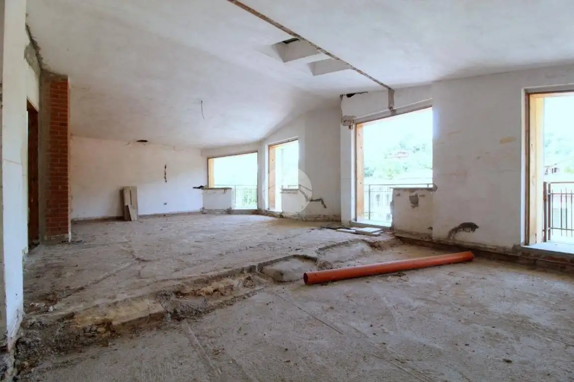 Palazzo - Edificio in vendita a Baldissero d'Alba