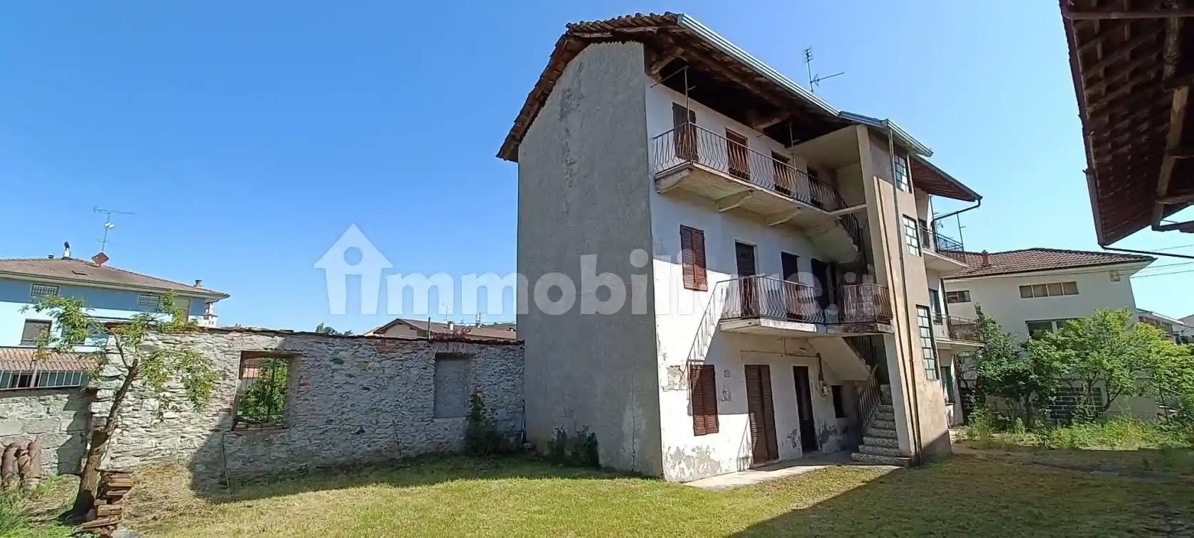 Casa indipendente in vendita a Bogogno